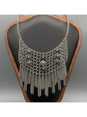 Vintage Silver Tone Chainmail Fringe Statement Bib Necklace Boho Festival Collar